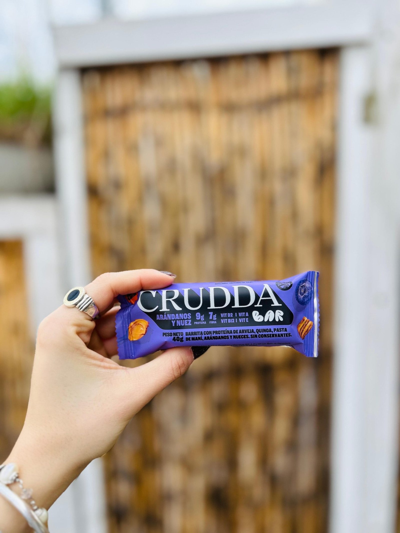CRUDDA BAR ARANDANOS Y NUEZ