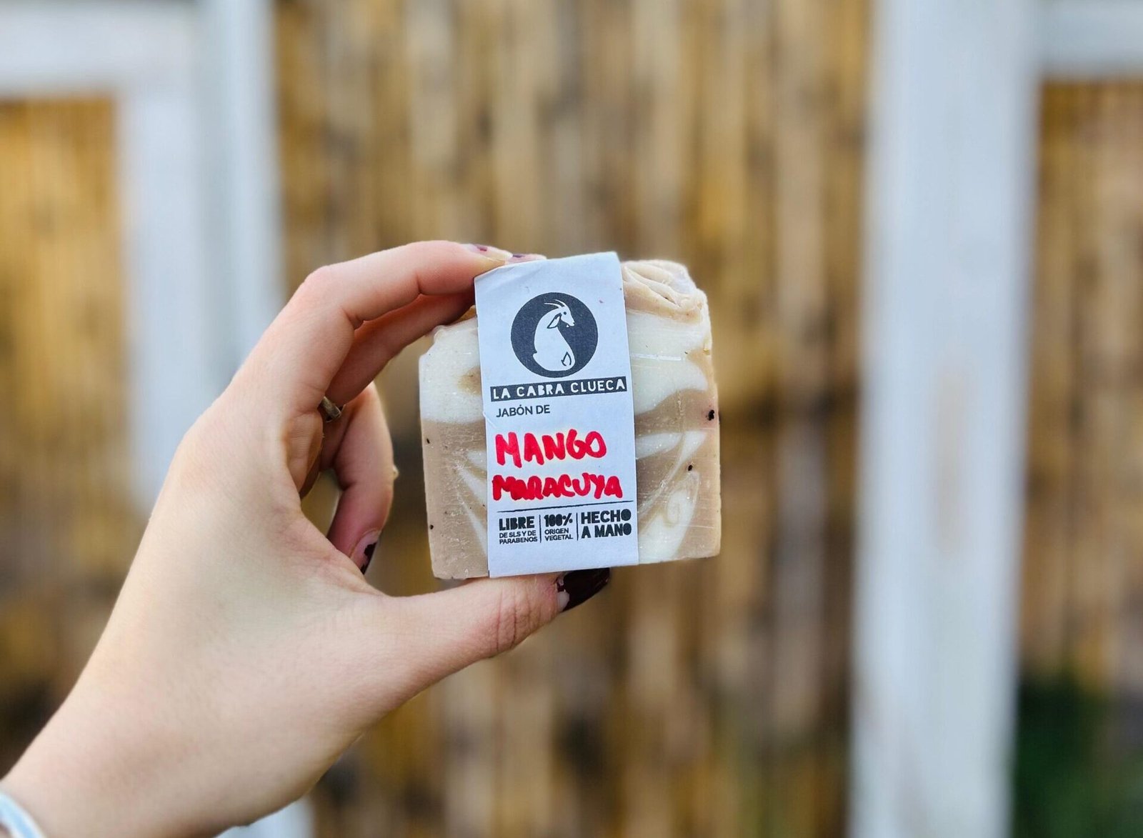 JABON CABRA CLUECA MANGO MARACUYA